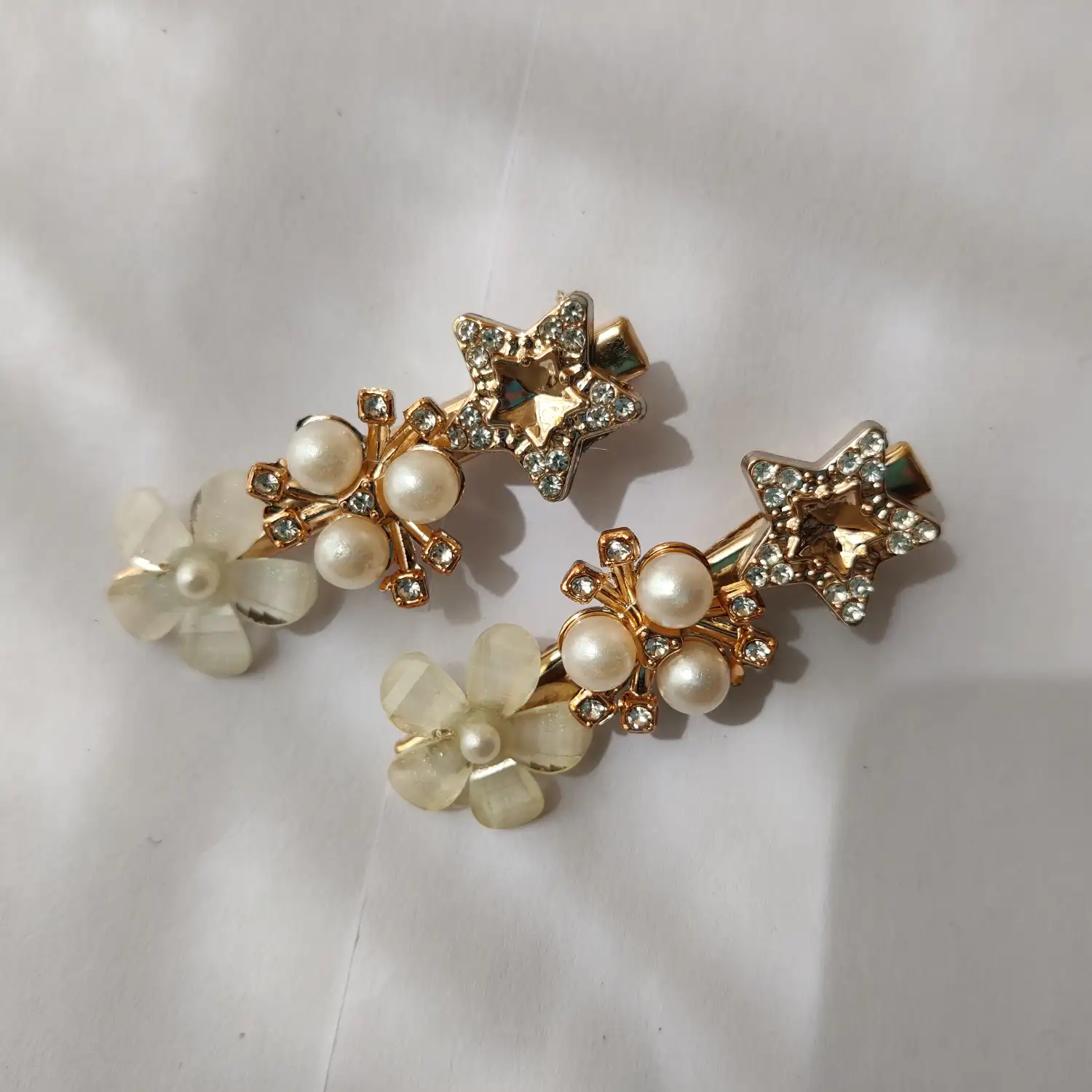 Light Flower Hair Clip